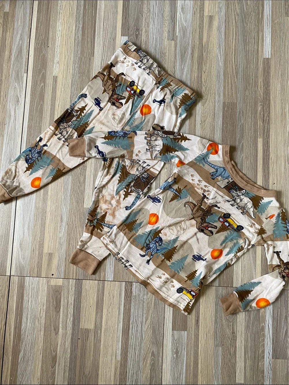 JURASSIC WORLD 2 piece pajama set size baby boy 18 months